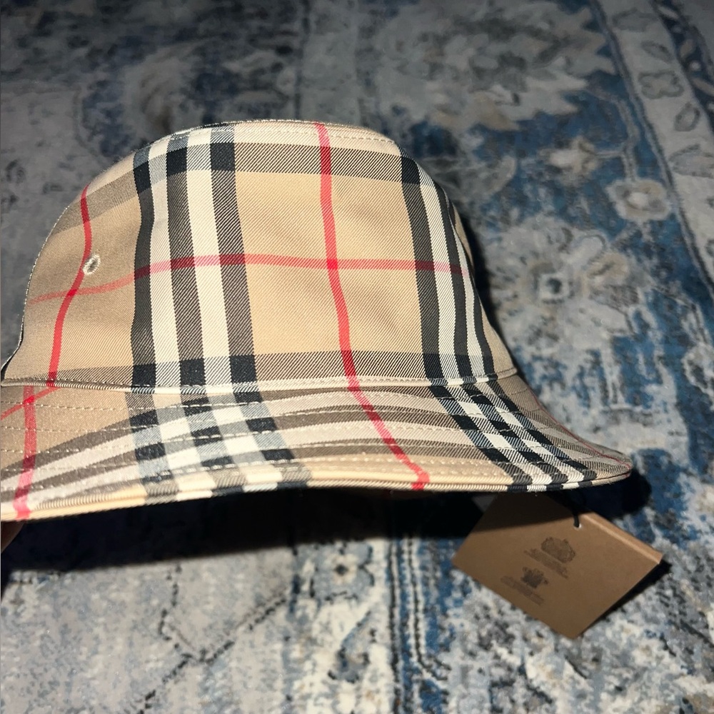 NWT Kids Burberry Bucket Hat | Size 2-3 - Picture 4 of 4